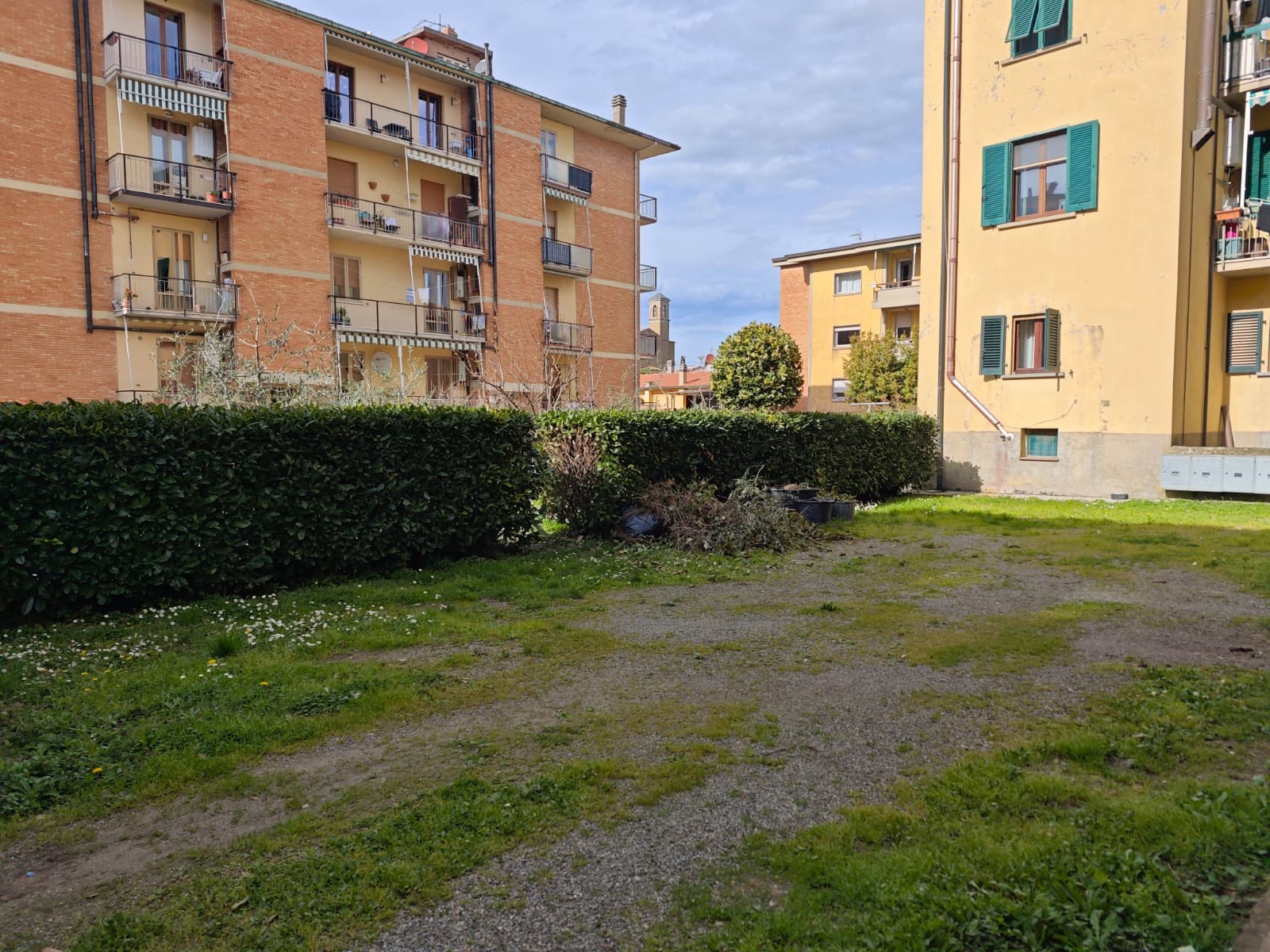 Townhouse in Volterra
