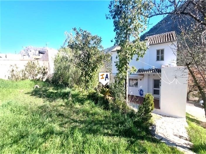 Town House in Rute