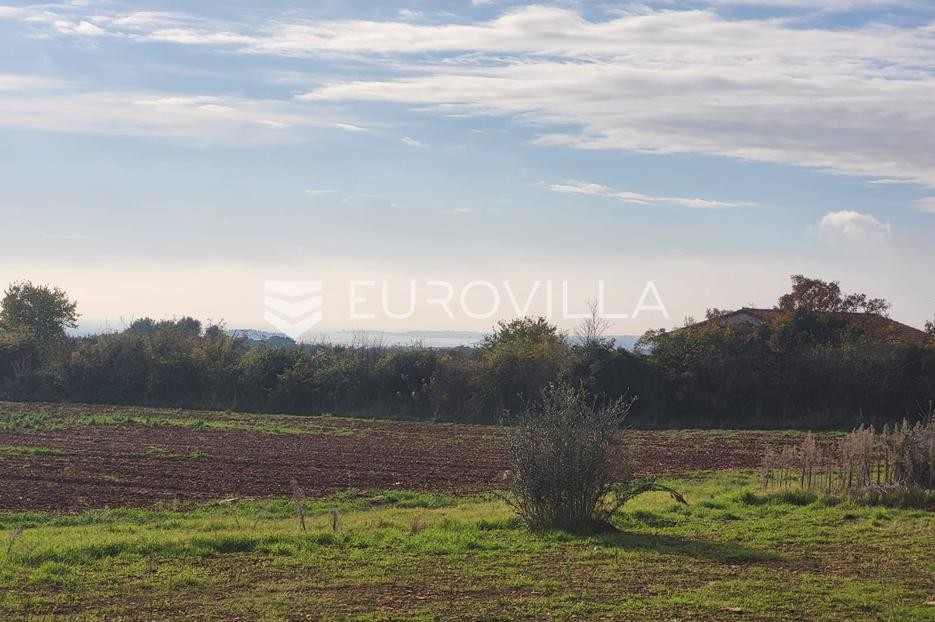 Istria, Galižana, Land in a Sought-after Location with a Project and a View of the Sea