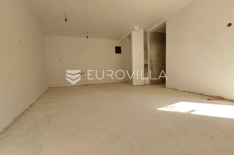 Istria, Galižana, Charming Stone House in the Center, 100 M²