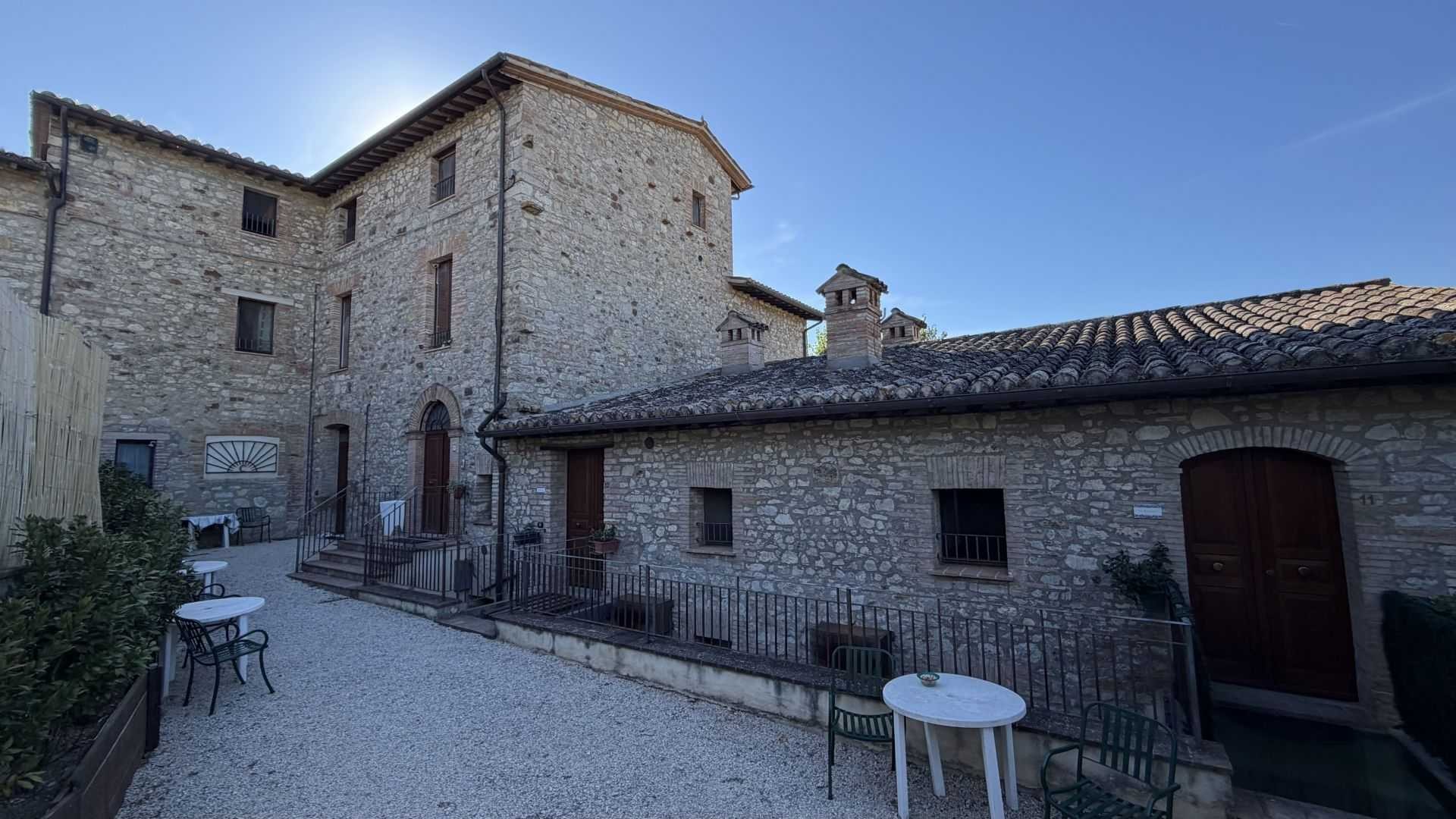 Three-bedroom Flat in a Traditional Stone Farmhouse